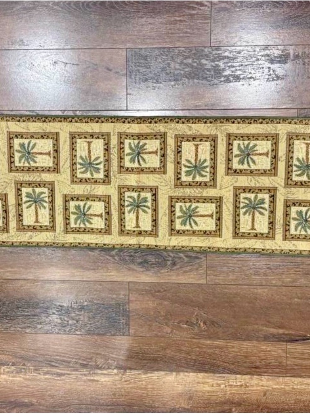 Palm Motif Runner Rug in Beige and Green - Unbranded